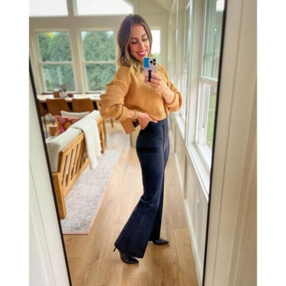 SPANX SPANXsmooth PerfectFit Ponte Flare Pants in Classic Black Size Large - Picture 11 of 12